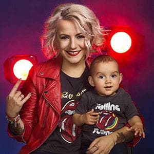 ПОЛИ ГЕНОВА